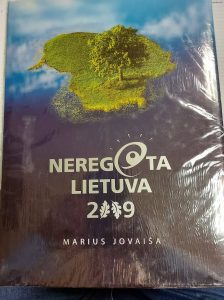 Seimo nario Eugenijaus Jovaišos dovanos Neringos gimnazijai